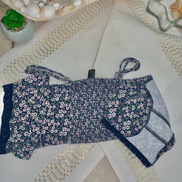 Forever 21 navy blue floral cover-bra/bra. Size. S - Picture 4 of 4